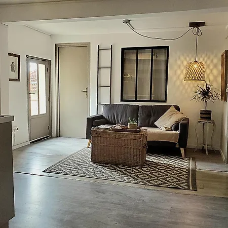 Le Grenier Superbe T3 Climatisation Terrasse Wi-fi Netflix 15 Mn Coeur De 70m2 Béziers
