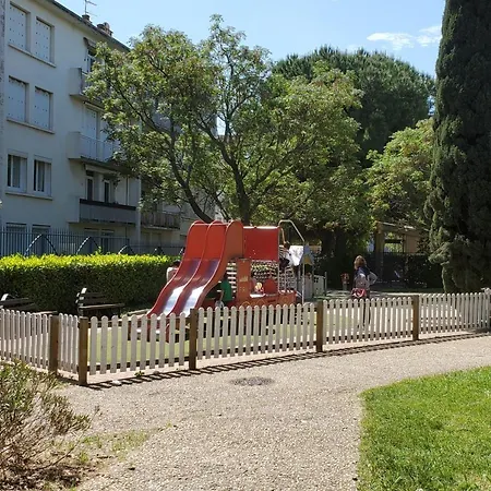 Le Grenier Superbe T3 Climatisation Terrasse Wi-fi Netflix 15 Mn Coeur De 70m2 Lägenhet *