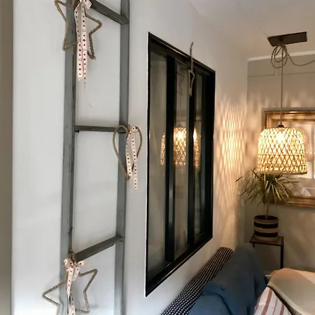 Apartment Le Grenier, Climatisation Terrasse Wi-fi Netflix 15 Mn Coeur De Béziers