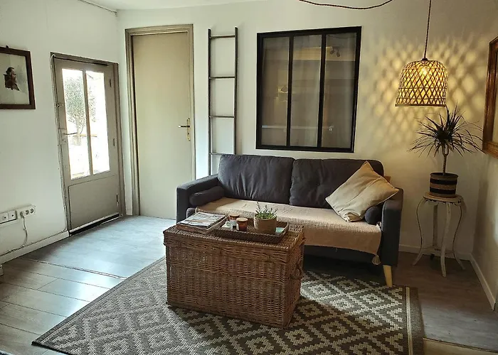 Le Grenier Superbe T3 Climatisation Terrasse Wi-fi Netflix 15 Mn Coeur De 70m2 Μπεζιέ